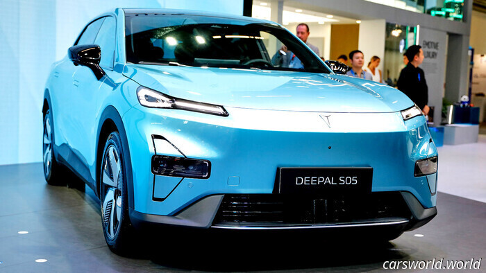 Il SUV elettrico cinese Deepal da 17.000 dollari è appena stato «eurogonfiato» a 46.000 dollari | Carscoops